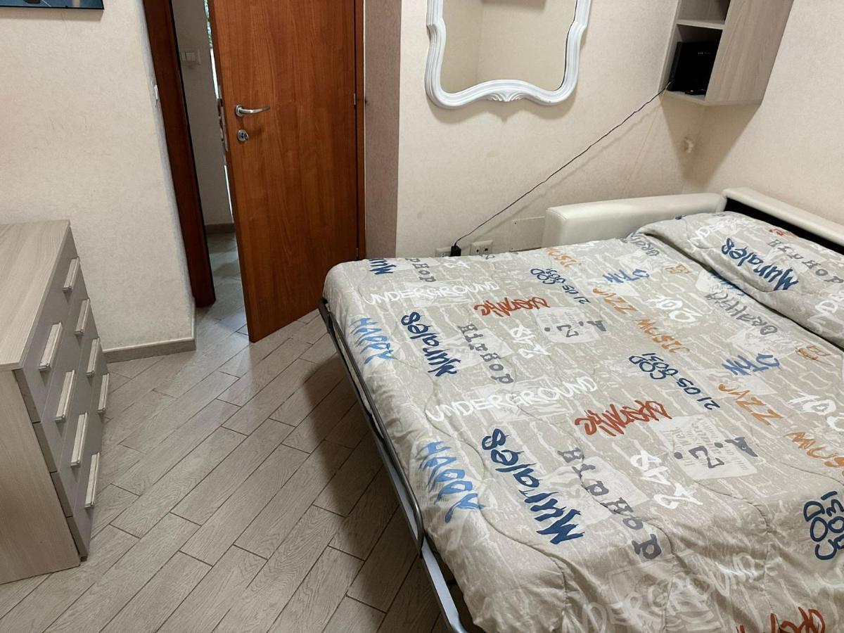Roma Chic Residenza Gemelli Apartment Bagian luar foto