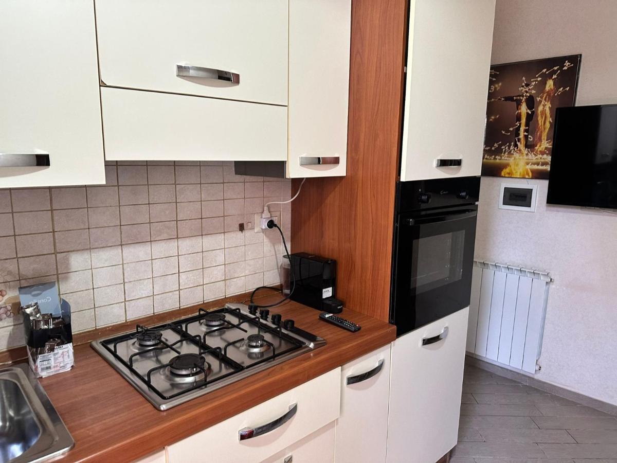 Roma Chic Residenza Gemelli Apartment Bagian luar foto