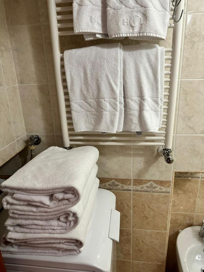 Roma Chic Residenza Gemelli Apartment Bagian luar foto