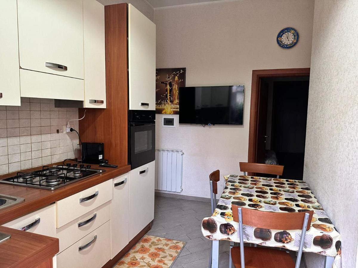 Roma Chic Residenza Gemelli Apartment Bagian luar foto
