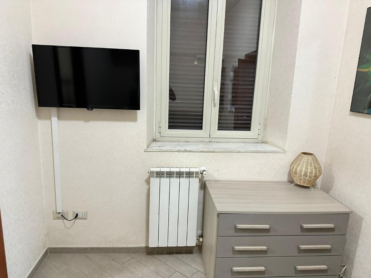 Roma Chic Residenza Gemelli Apartment Bagian luar foto