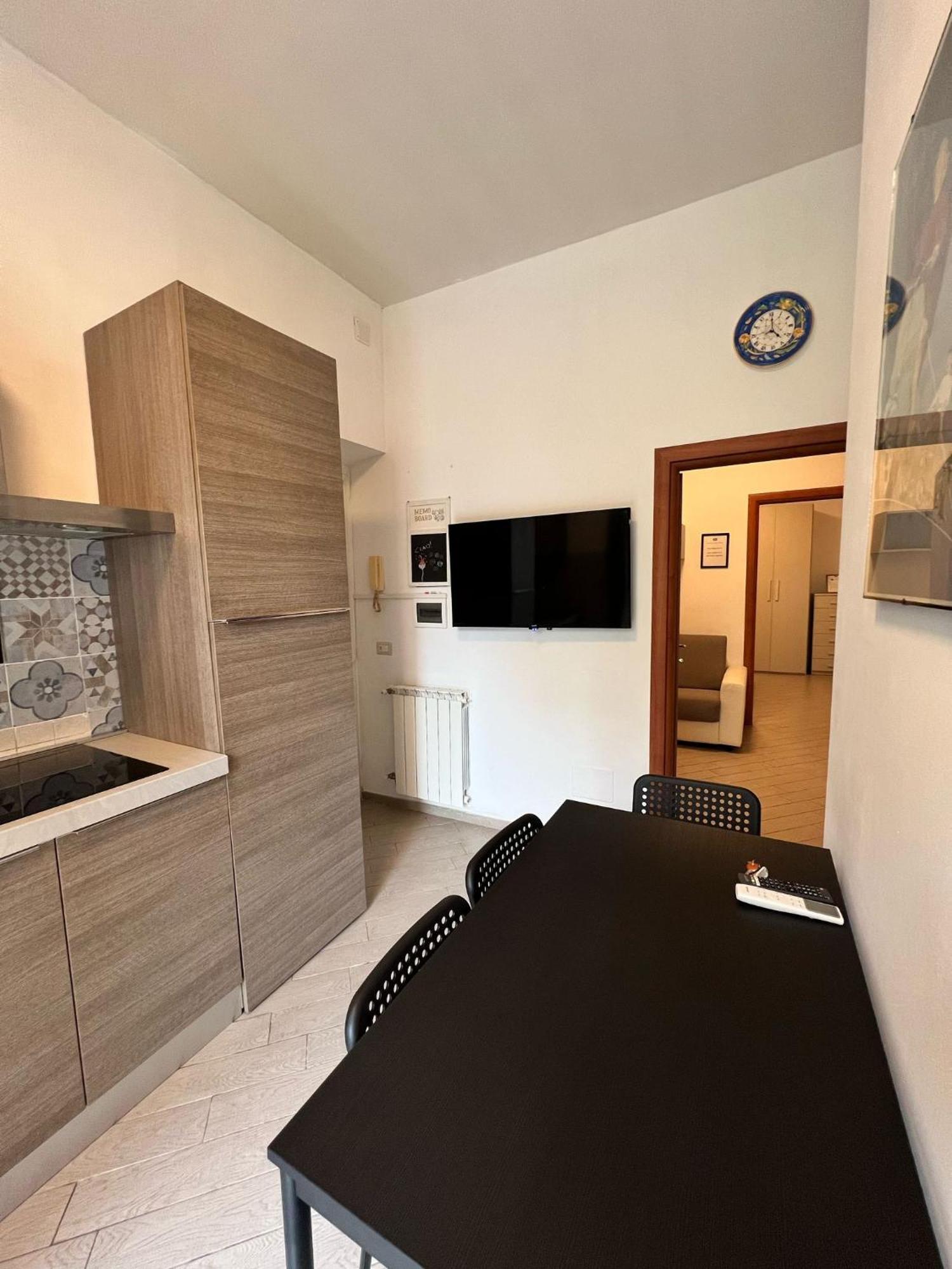 Roma Chic Residenza Gemelli Apartment Bagian luar foto